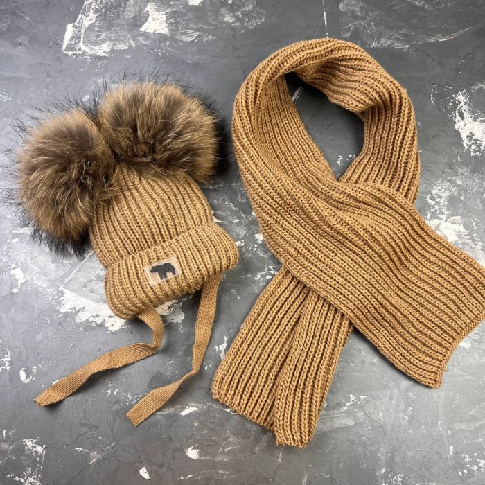 Зимовий в'язаний комплект дитячий бежевий з двома натуральними бубонами KID BEWARM