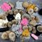 Зимовий в'язаний комплект дитячий сірий з двома натуральними бубонами KID BEWARM
