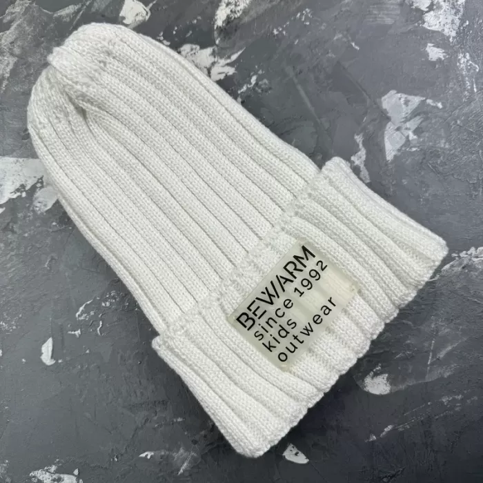 Шапочка дитяча демісезонна banana white