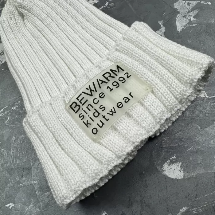 Шапочка дитяча демісезонна banana white